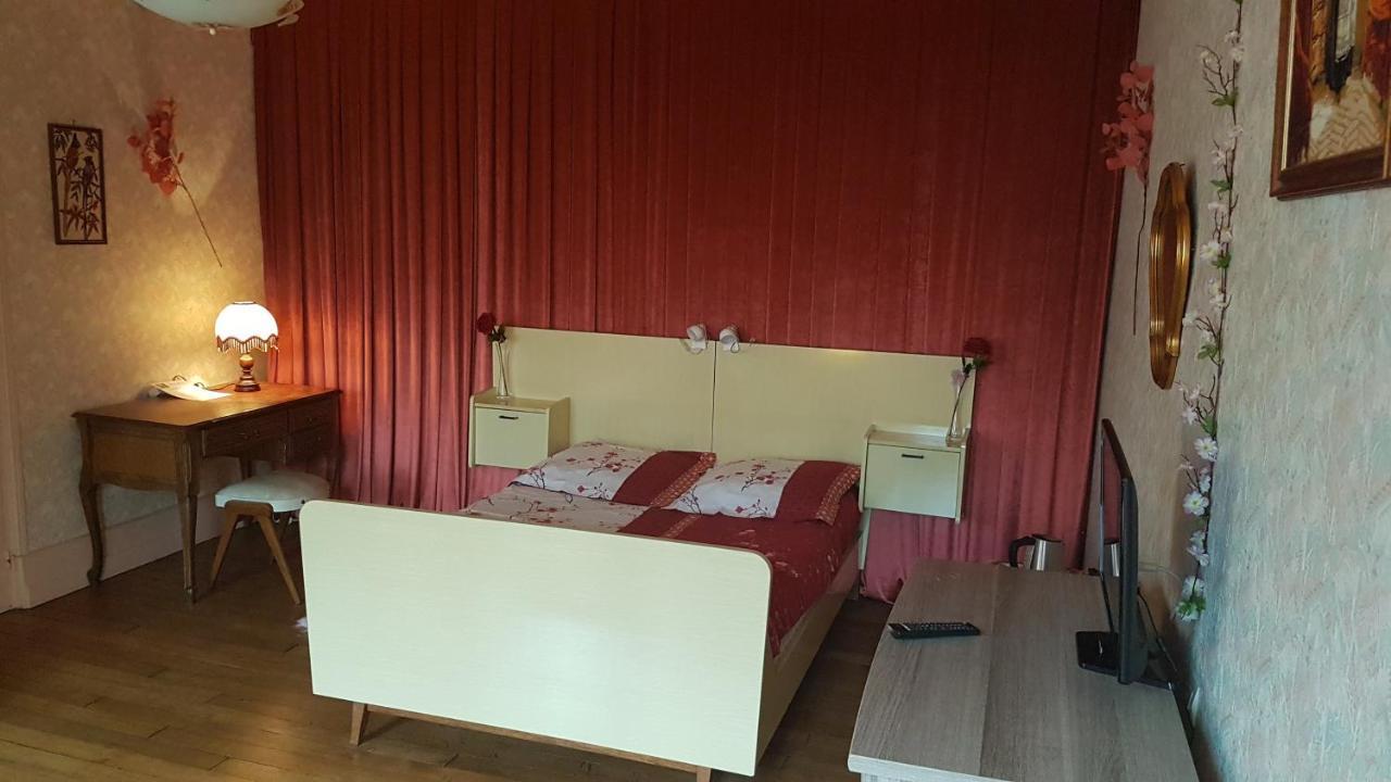 Bed and Breakfast Le Point Du Jour Revin  Экстерьер фото