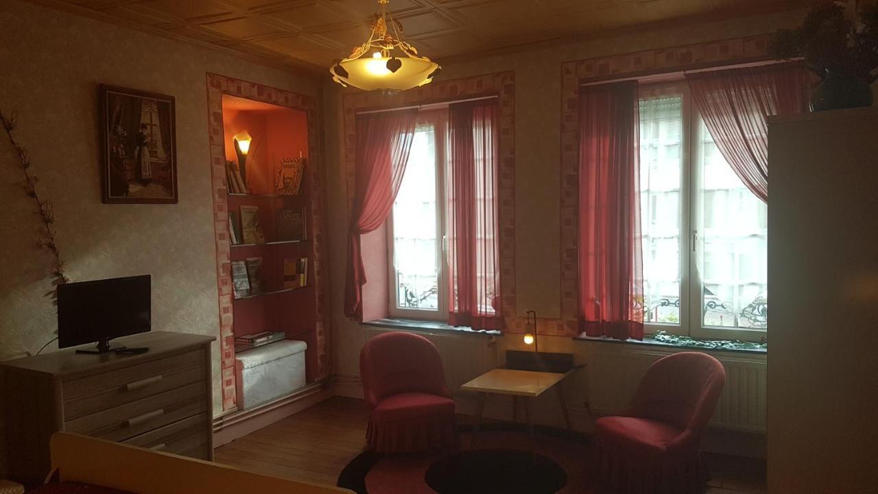 Bed and Breakfast Le Point Du Jour Revin  Экстерьер фото