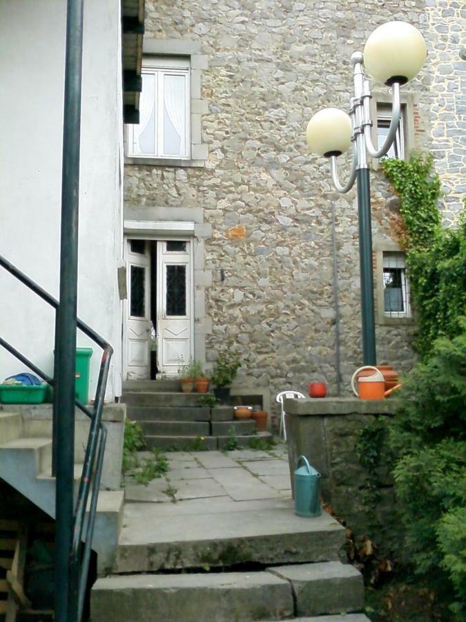 Bed and Breakfast Le Point Du Jour Revin  Экстерьер фото